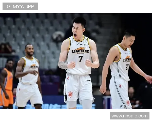 上海篮球队在选拔赛中以82分稳居积分榜首位